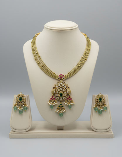 Golden Shreya Jadau Hasli Set