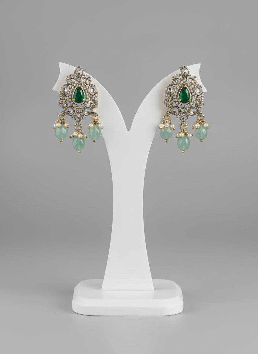 Golden Shreya Jadau Hasli Set