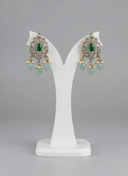 Golden Shreya Jadau Hasli Set