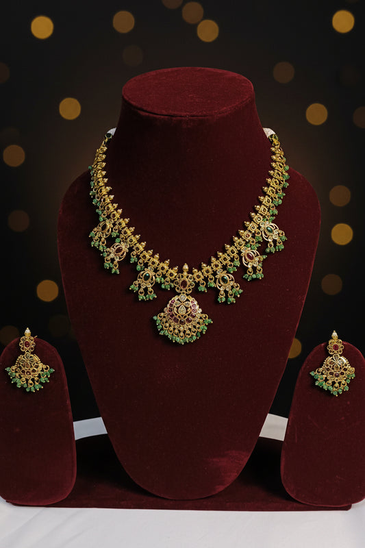 Green Suhasini Guttapusalu Necklace Set